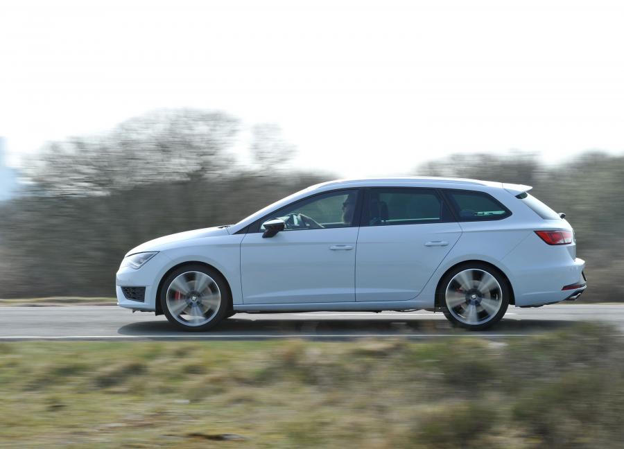  Seat Leon ST Cupra 280 2015 года  (UK) (фото 10 из 30)